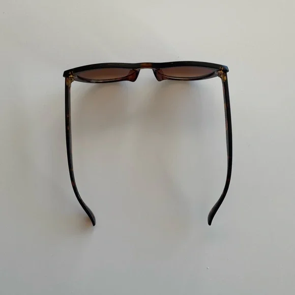 90s Vintage Look Cat Eye Tortoiseshell Sunglasses 🕶 - Picture 4 of 10